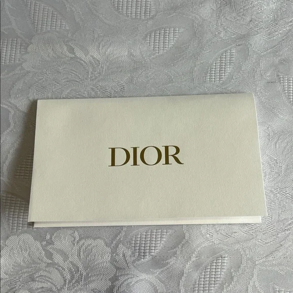 Dior Luxurious White and Gold Set - Picture 3 of 9